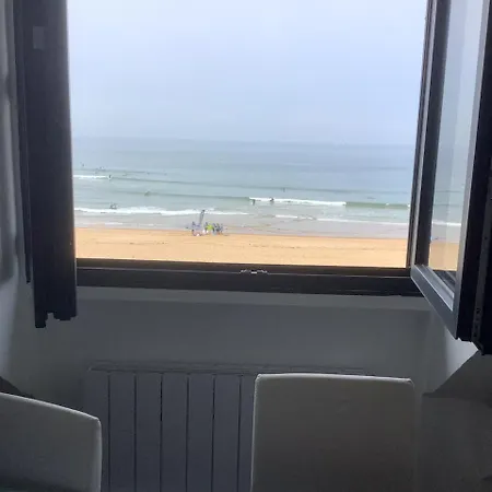 En Bord De Mer, Vue Et Acces Direct A La