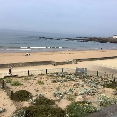 Apartment En Bord De Mer, Vue Et Acces Direct A La