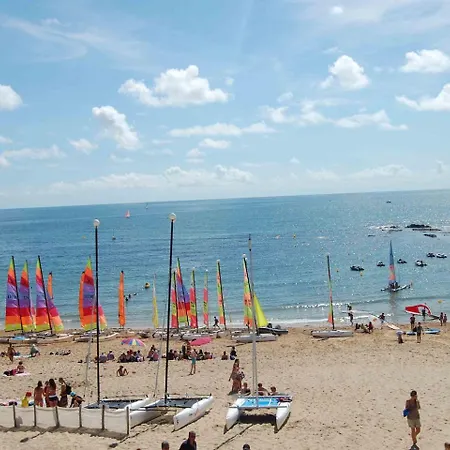 Apartment En Bord De Mer, Vue Et Acces Direct A La *