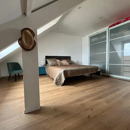 Apartment En Bord De Mer, Vue Et Acces Direct A La