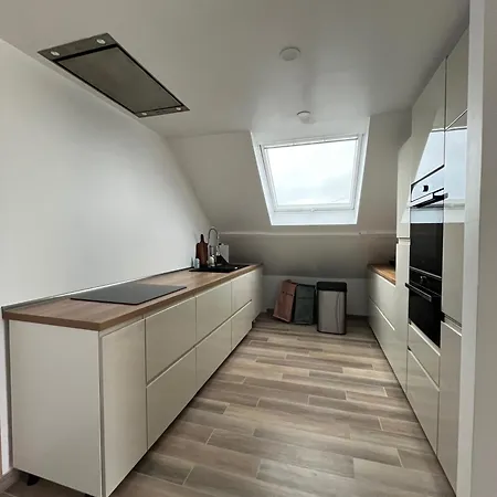 En Bord De Mer, Vue Et Acces Direct A La Apartment *
